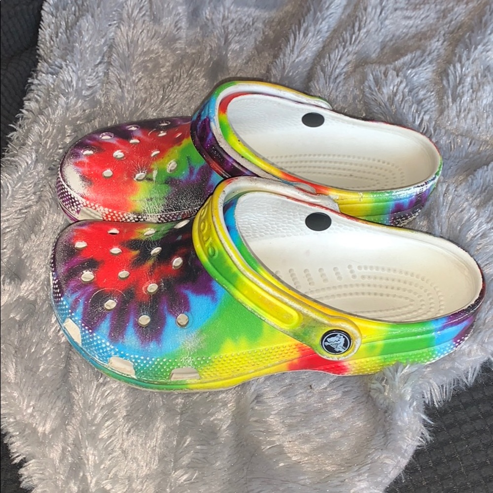 crocs
